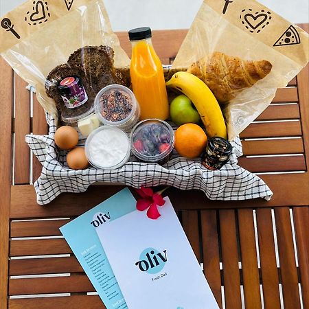 Liv Urban Suites ラルナカ エクステリア 写真