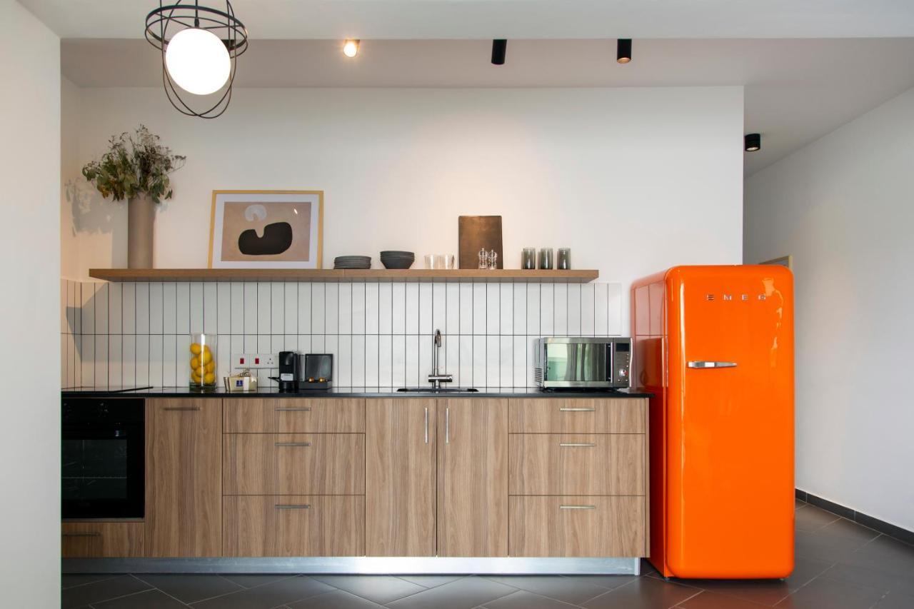Liv Urban Suites ラルナカ エクステリア 写真