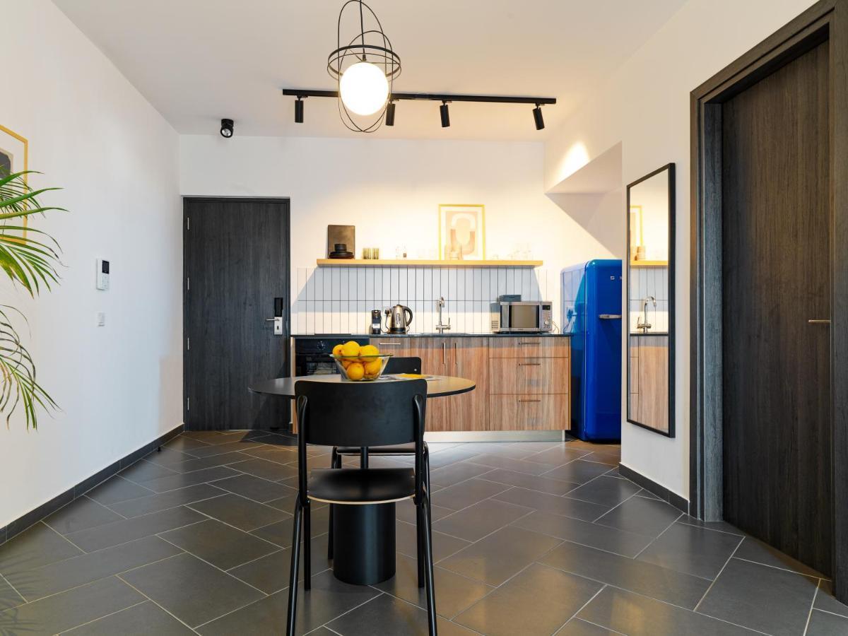 Liv Urban Suites ラルナカ エクステリア 写真