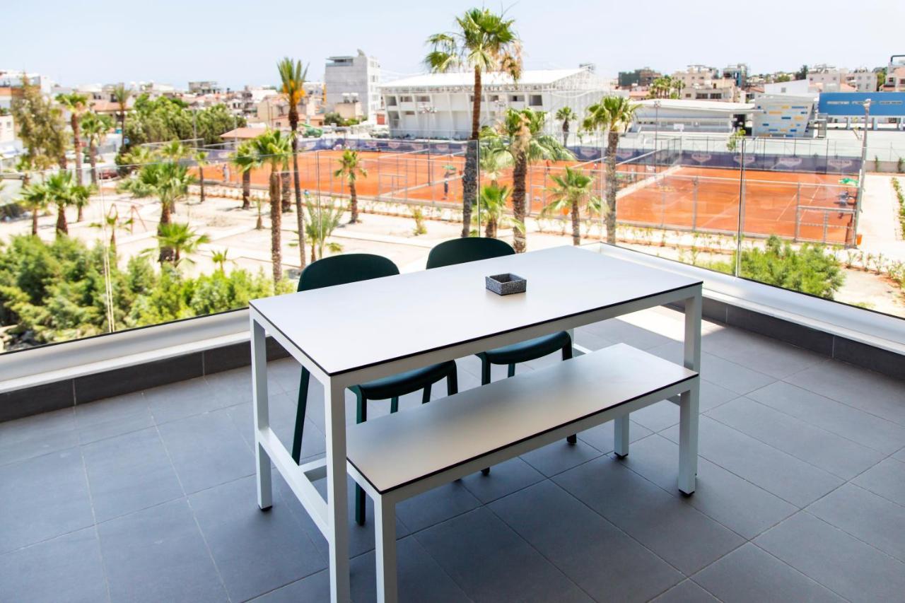 Liv Urban Suites ラルナカ エクステリア 写真