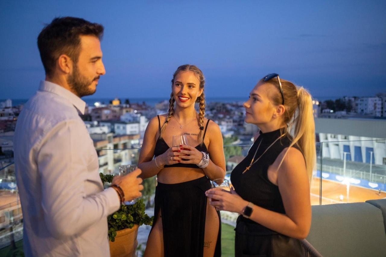 Liv Urban Suites ラルナカ エクステリア 写真
