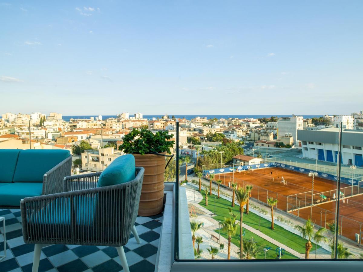Liv Urban Suites ラルナカ エクステリア 写真