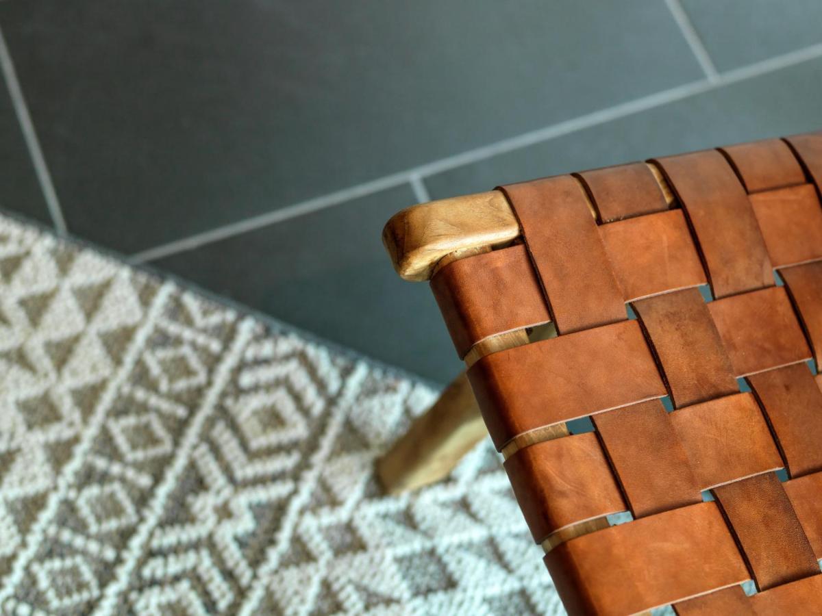 Liv Urban Suites ラルナカ エクステリア 写真